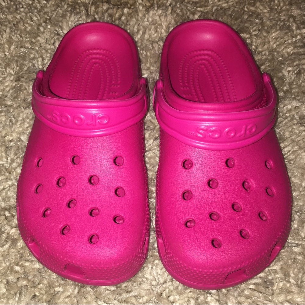 HOT PINK CROCS